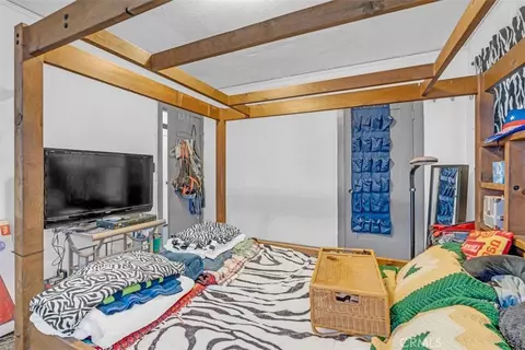Bedroom - 2081 Summit, Altadena, CA 91001 photo 2 of 2