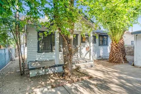 Exterior - 2081 Summit, Altadena, CA 91001 photo 2 of 11