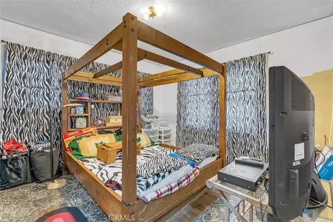 Bedroom - 2081 Summit, Altadena, CA 91001 photo 1 of 2