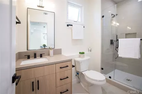 Bath - 1025 La Cadena Ave #D, Arcadia, CA 91007 photo 1 of 1