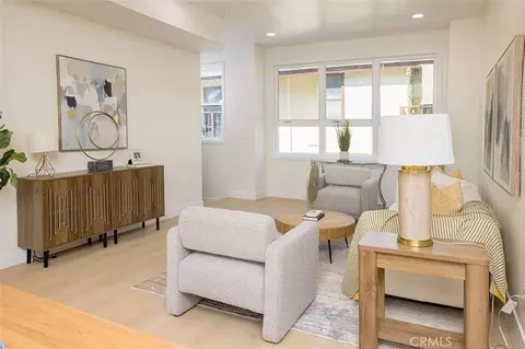 Living - 1025 La Cadena Ave #D, Arcadia, CA 91007 photo 2 of 4