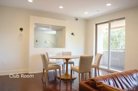 Dining - 931 E Walnut St #316, Pasadena, CA 91106 photo 4 of 4