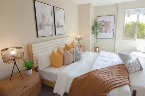 Bedroom - 931 E Walnut St #316, Pasadena, CA 91106 photo 2 of 3