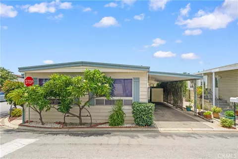 1035 E Huntington Ave #17, Monrovia, CA 91016