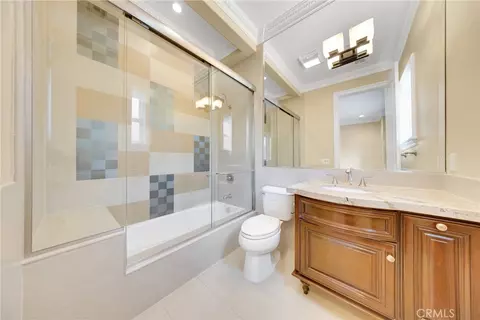 Bath - 2041 S 6th, Arcadia, CA 91006 photo 6 of 13