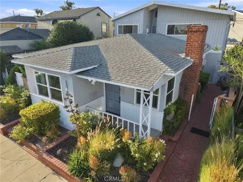 Exterior - 5829 E 2nd, Long Beach, CA 90803 photo 3 of 9