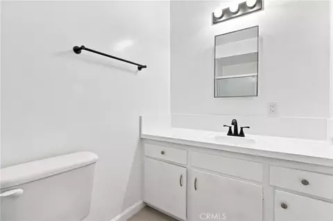 Bath - 5829 E 2nd, Long Beach, CA 90803 photo 4 of 6