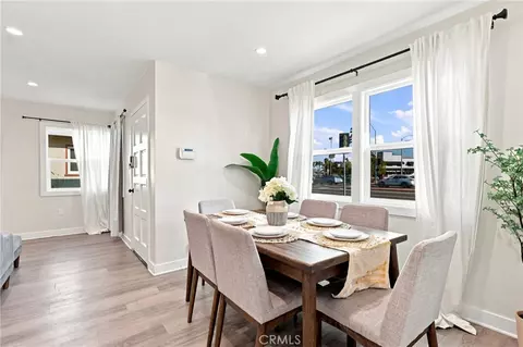 Dining - 5829 E 2nd, Long Beach, CA 90803 photo 2 of 4