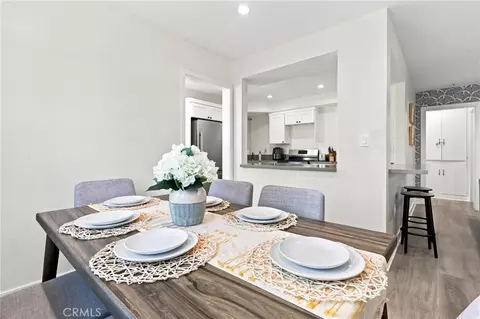 Dining - 5829 E 2nd, Long Beach, CA 90803 photo 4 of 4