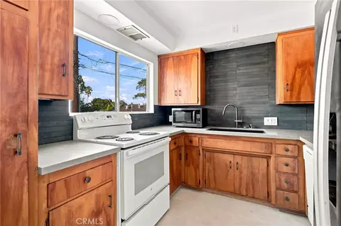Kitchen - 5829 E 2nd, Long Beach, CA 90803 photo 6 of 7