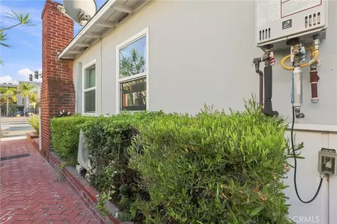 Exterior - 5829 E 2nd, Long Beach, CA 90803 photo 9 of 9