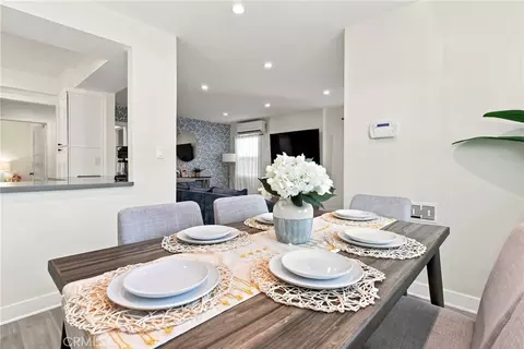 Dining - 5829 E 2nd, Long Beach, CA 90803 photo 3 of 4