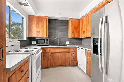 Kitchen - 5829 E 2nd, Long Beach, CA 90803 photo 5 of 7