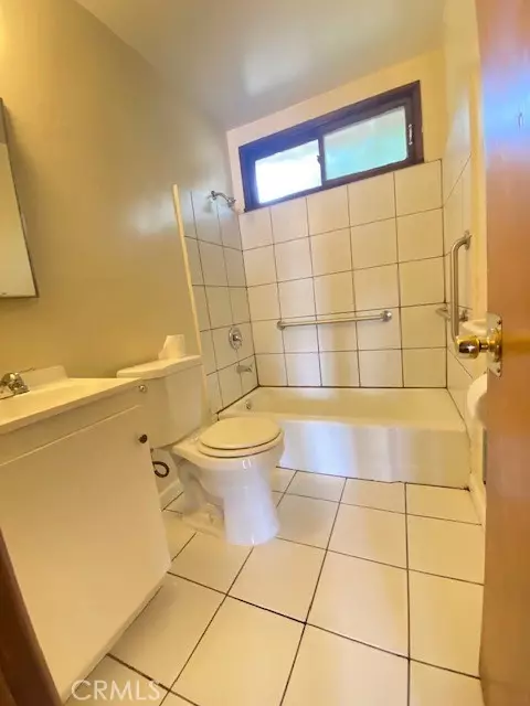 Bath - 14030 Dicky St, Whittier, CA 90605 photo 2 of 2