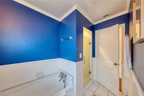 Bath - 142 Stedman, Monrovia, CA 91016 photo 4 of 4