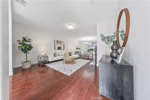 Entry Way - 454 W Duarte #D, Arcadia, CA 91007 photo 1 of 3