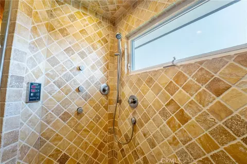 Bath - 1144 Hermes, Encinitas, CA 92024 photo 12 of 16