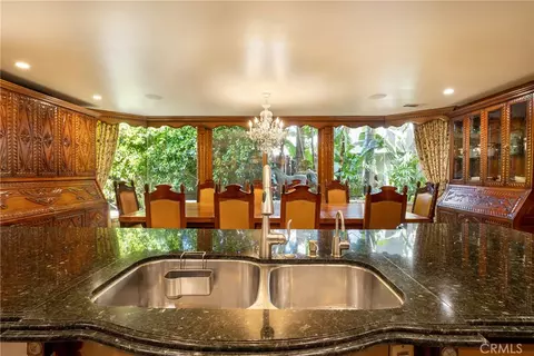 Dining - 1144 Hermes, Encinitas, CA 92024 photo 3 of 5