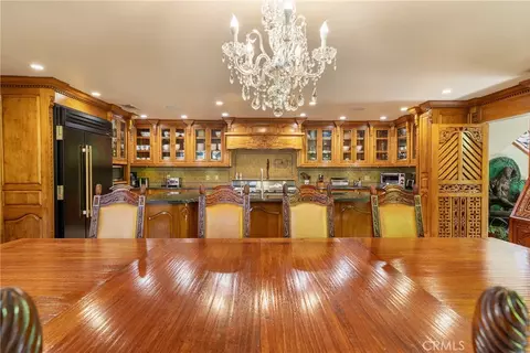 Dining - 1144 Hermes, Encinitas, CA 92024 photo 4 of 5