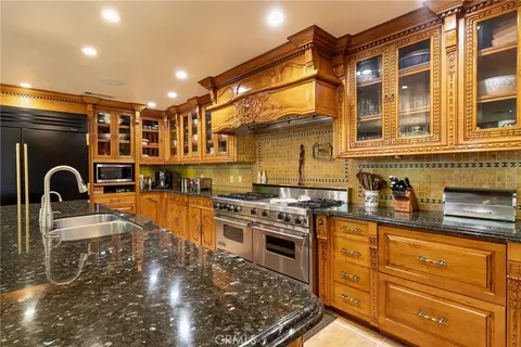 Kitchen - 1144 Hermes, Encinitas, CA 92024 photo 1 of 2