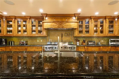 Kitchen - 1144 Hermes, Encinitas, CA 92024 photo 2 of 2