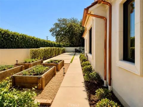 Exterior - 1104 Rancho Rd, Arcadia, CA 91006 photo 12 of 15
