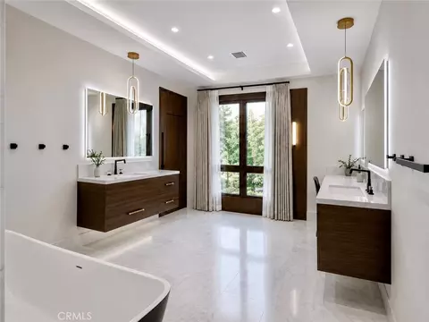Bath - 1104 Rancho Rd, Arcadia, CA 91006 photo 4 of 8