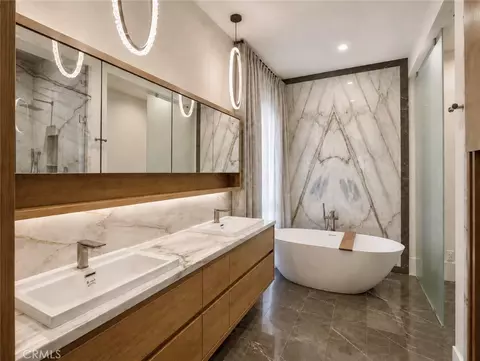 Bath - 1104 Rancho Rd, Arcadia, CA 91006 photo 6 of 8