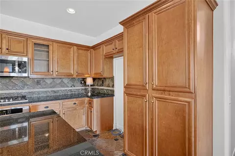 Kitchen - 33320 Rhine, Temecula, CA 92592 photo 8 of 8