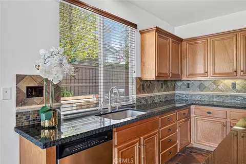 Kitchen - 33320 Rhine, Temecula, CA 92592 photo 6 of 8