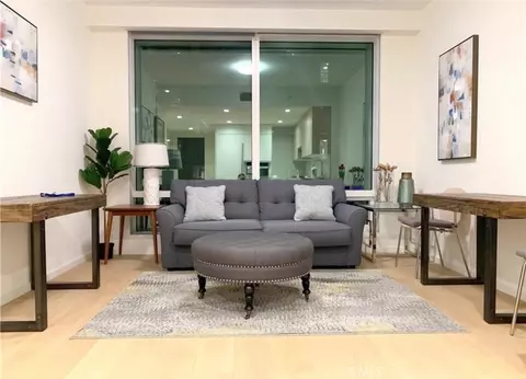 877 Francisco #1601, Los Angeles, CA 90017