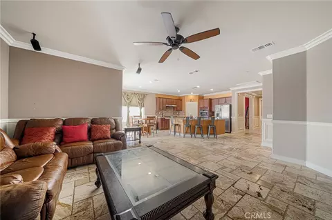Living - 1070 Viscano Ct, Perris, CA 92571 photo 4 of 6