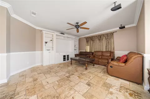Living - 1070 Viscano Ct, Perris, CA 92571 photo 2 of 6