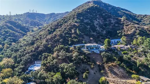 3038 Cornwall Dr, Glendale, CA 91206 photo 9
