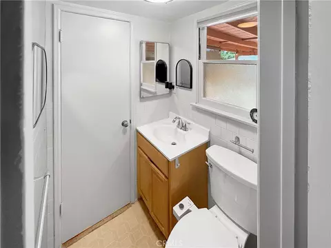 Bath - 3618 E Del Mar Blvd, Pasadena, CA 91107 photo 1 of 3
