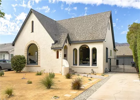 721 Palm Dr, Glendale, CA 91202