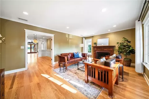 Living - 132 N Sunset, Monrovia, CA 91016 photo 1 of 6