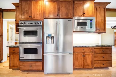 Kitchen - 132 N Sunset, Monrovia, CA 91016 photo 6 of 7