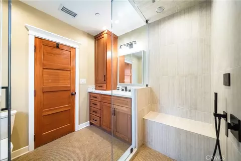 Bath - 132 N Sunset, Monrovia, CA 91016 photo 5 of 5