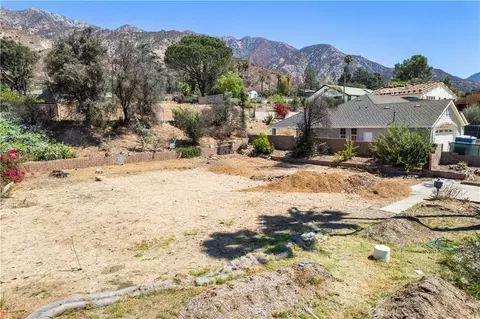 523 E Mount Curv, Altadena, CA 91001