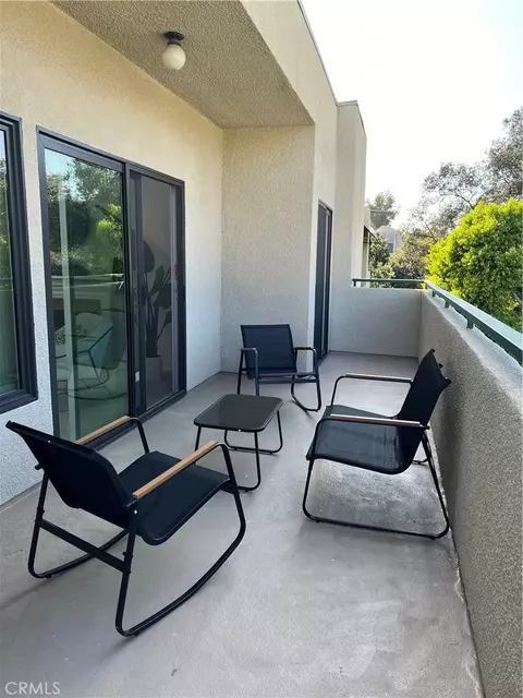 Exterior - 484 S Euclid, Pasadena, CA 91101 photo 2 of 3