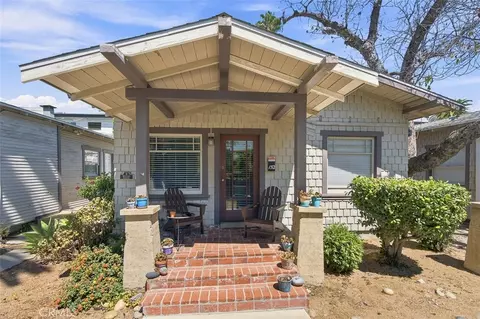 146 N Holliston, Pasadena, CA 91106