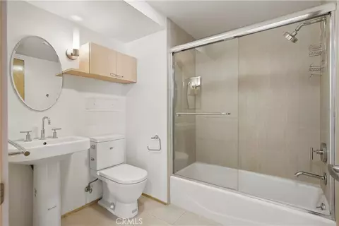 Bath - 141 S Hudson Ave #403, Pasadena, CA 91101 photo 8 of 8