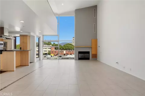 Living - 141 S Hudson Ave #403, Pasadena, CA 91101 photo 2 of 6
