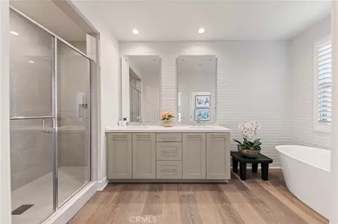Bath - 117 Petunia, Irvine, CA 92618 photo 1 of 6