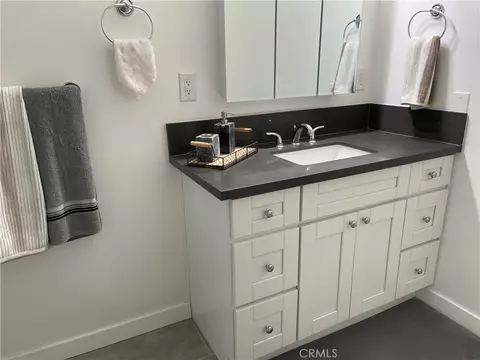 Bath - 18724 Chase, Northridge, CA 91324 photo 7 of 7