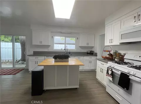 Kitchen - 18724 Chase, Northridge, CA 91324 photo 5 of 6
