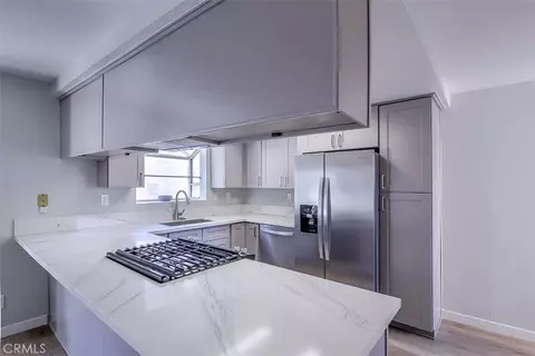 Kitchen - 331 Genoa #E, Monrovia, CA 91016 photo 3 of 3