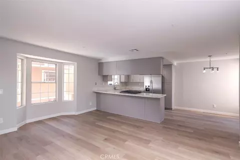 Living - 331 Genoa #E, Monrovia, CA 91016 photo 1 of 2