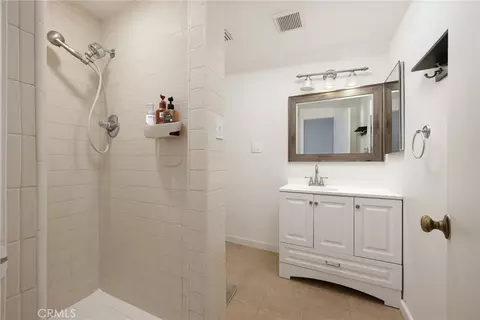 Bath - 11316 Miloann, Arcadia, CA 91006 photo 2 of 3